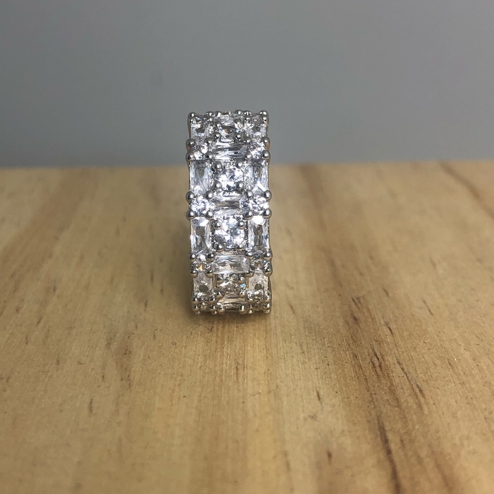 4ct multi stone extra wide eternity band - Picture 7 of 9